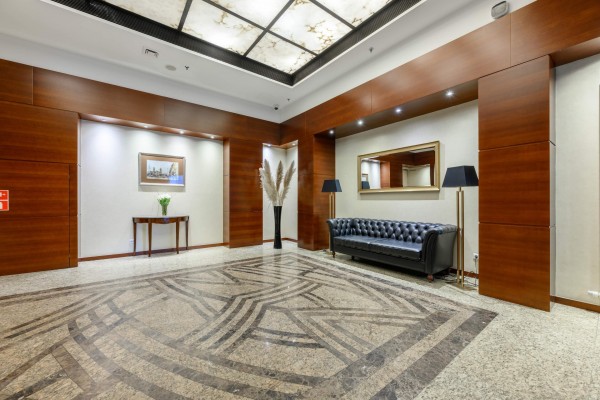 Warszawa, Lokal na wynajem